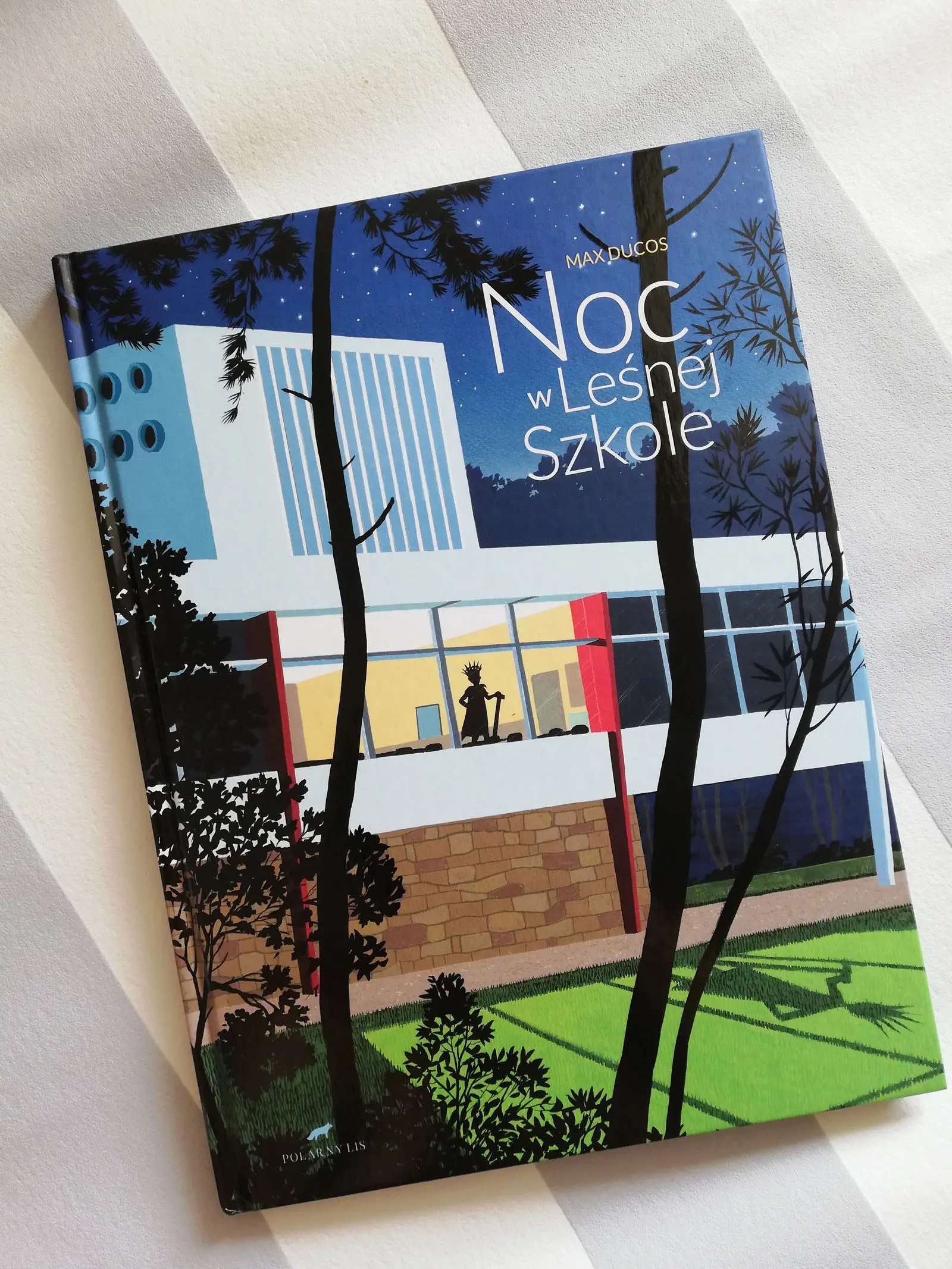 co się dzieje w szkole nocą?